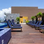 Lunada Condo by Bric