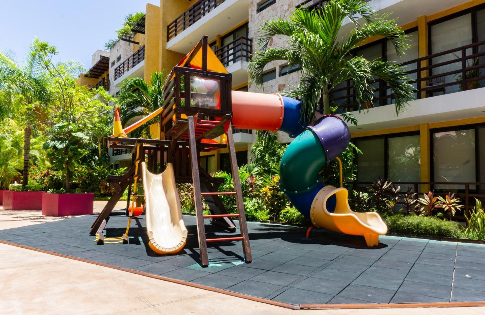 Lunada By Bric * Playa del Carmen
