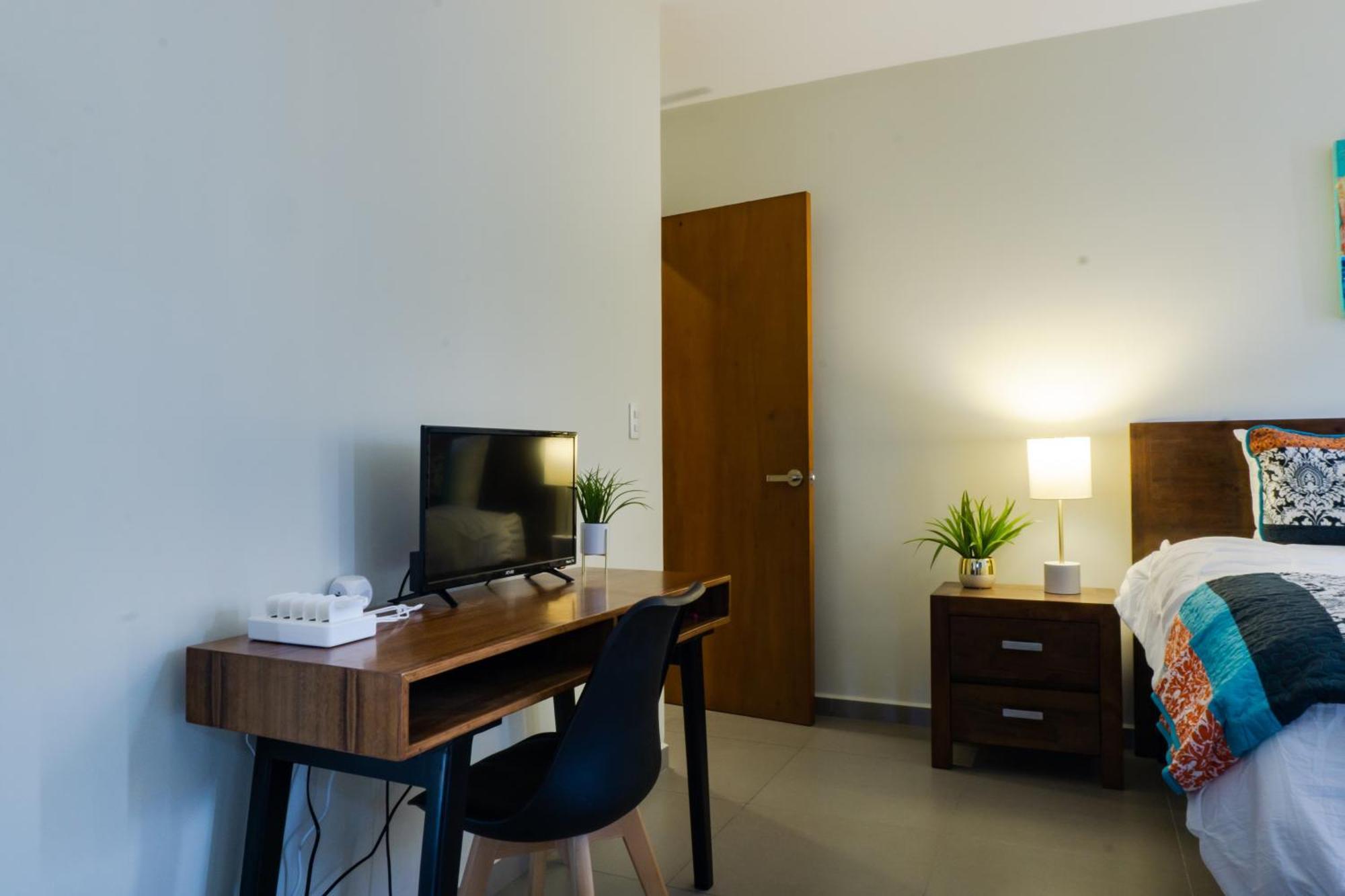 Lunada By Bric *
